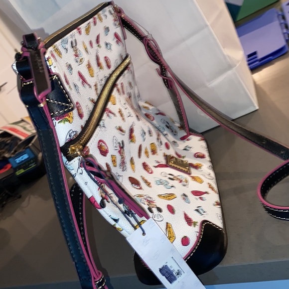 Epcot Food & Wine 2020 - Picture 2 of 4